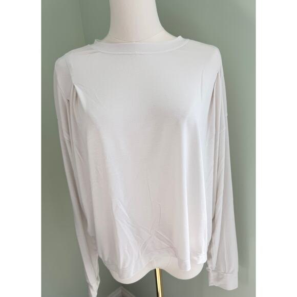 Lot of TWO: Women’s Athleta Long Sleeve Shirts, Size Medium - Picture 1 of 9